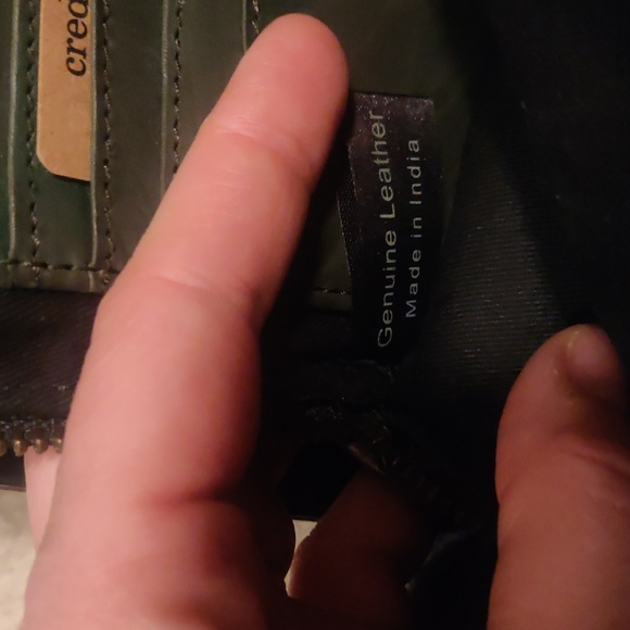 New! Harbour 2nd Crossbody Leather and coin Purse gift set - Picture 3 of 11